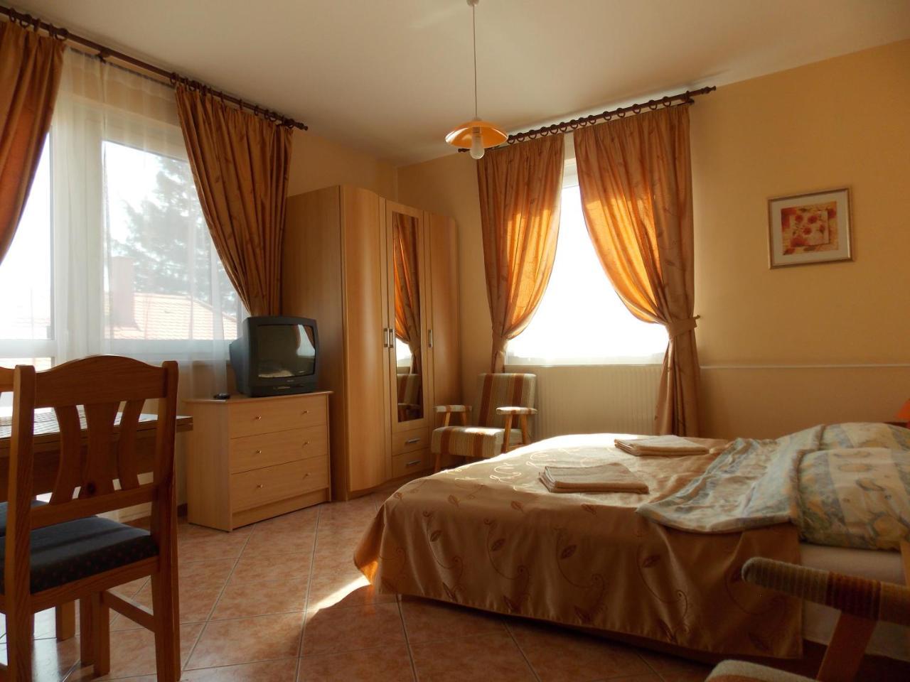 Heviz Therme Apartmenthaus Εξωτερικό φωτογραφία