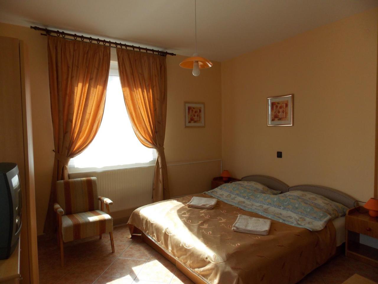 Heviz Therme Apartmenthaus Εξωτερικό φωτογραφία